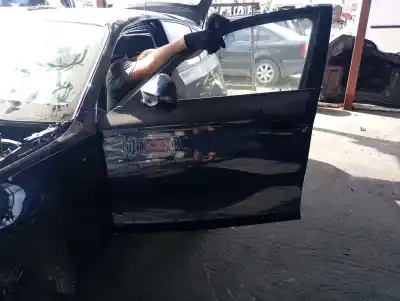 Peça sobressalente para automóvel em segunda mão porta da frente esquerda por bmw serie 1 berlina (e81/e87) 116d referências oem iam 