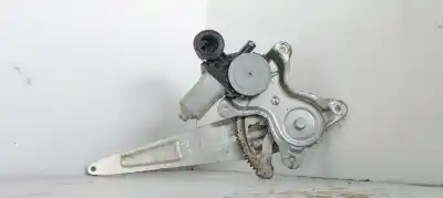 Tweedehands auto-onderdeel regelaar rechts achterruit: voor toyota rav 4 (a2) 2.0 d-4d executive 4x4 (2003->) oem iam-referenties 8572032150