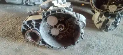 İkinci el araba yedek parçası VITES KUTUSU için VOLKSWAGEN PASSAT BERLINA (3C2)  OEM IAM referansları JLU  