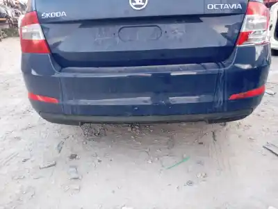 Peça sobressalente para automóvel em segunda mão para choques traseiro por skoda octavia lim. (5e3) style referências oem iam 