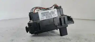 Pezzo di ricambio per auto di seconda mano scatola relè/fusibili per peugeot 206 berlina x-line riferimenti oem iam 9650664080  