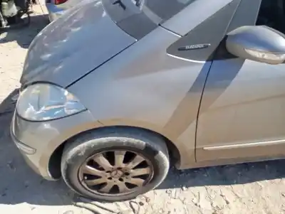 Автозапчасти б/у левое переднее крыло за mercedes-benz clase a (w169) a 180 cdi a-edition ссылки oem iam 