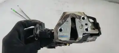 Second-hand car spare part front right door lock for toyota rav 4 (a3) advance oem iam references a046693  