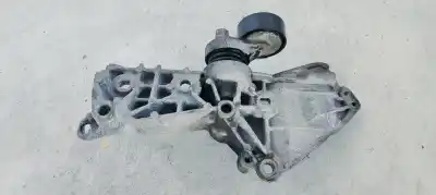 Second-hand car spare part alternator support for renault clio iii exception oem iam references 8200669495  