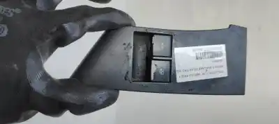 Pezzo di ricambio per auto di seconda mano interruttore alzacristalli anteriore sinistro per opel astra j lim. berlina fase 1 riferimenti oem iam 13305978  