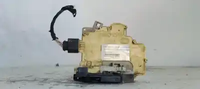 Автозапчастина б/у ЗАМОК ДВЕРЕЙ ЗАДНЬОГО ЛІВОГО для VOLKSWAGEN PASSAT VARIANT (3C5)  Посилання на OEM IAM 3C4839015A  