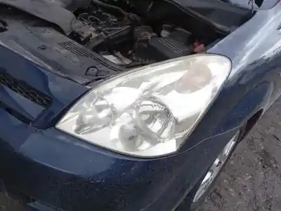 Second-hand car spare part Left Headlight for TOYOTA COROLLA VERSO (E12) 2.0D4D 115 OEM IAM references   