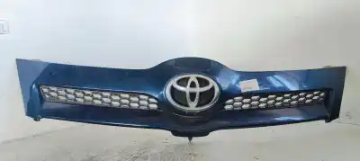 Second-hand car spare part front grille for toyota corolla verso (e12) 2.0d4d 115 oem iam references 531110f020