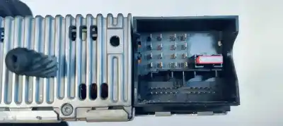 Peça sobressalente para automóvel em segunda mão sistema de áudio / rádio cd por bmw x3 (e83) 3.0d 204 4x4 referências oem iam 65126932543  