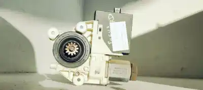 Автозапчастина б/у двигатель заднього правого скла для ford focus c-max (cap) ghia (d) посилання на oem iam 981537103