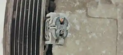 Peça sobressalente para automóvel em segunda mão compressor de ar condicionado a/a a/c por renault scenic ii emotion referências oem iam 8200309193  