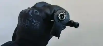 Pezzo di ricambio per auto di seconda mano iniettore per chrysler voyager (rg) 2.8 crd lx riferimenti oem iam 0445110059  