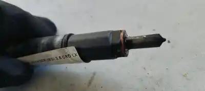 Pezzo di ricambio per auto di seconda mano iniettore per chrysler voyager (rg) 2.8 crd lx riferimenti oem iam 0445110059  