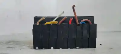 Peça sobressalente para automóvel em segunda mão caixa de fusíveis e relés por citroen c4 picasso 1.6hdi 112 fap referências oem iam 9636079380  