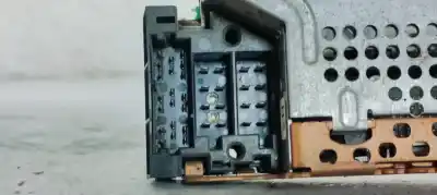 Second-hand car spare part audio system / radio cd for peugeot 307 (s1) xr clim oem iam references 96489417xt  