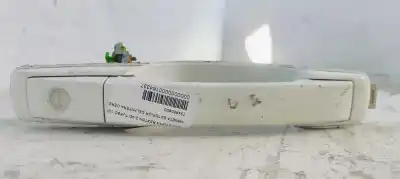 Pièce détachée automobile d'occasion Poignée De Porte Avant Droite pour SSANGYONG REXTON 2.9D TURBO 120 4X4 Références OEM IAM 724600800  