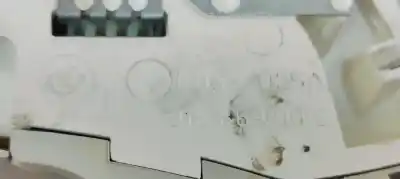 Pezzo di ricambio per auto di seconda mano luce interna per fiat stilo (192) 1.9 jtd / 1.9 jtd 115 active riferimenti oem iam 08860000  