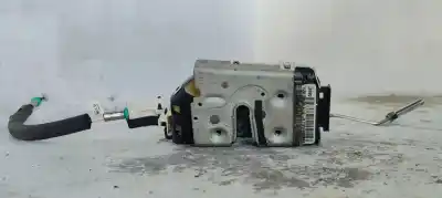 Автозапчастина б/у замок дверей заднього лівого для lancia thema 3.0jtd 240 fap посилання на oem iam p04589915ad  