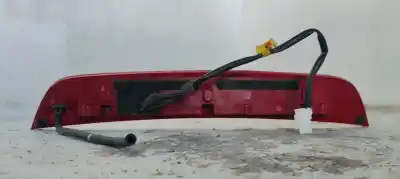 Автозапчасти б/у центральный стоп-сигнал за kia carens ( ) 1.7crdi 116 fap ссылки oem iam 92700a4000  