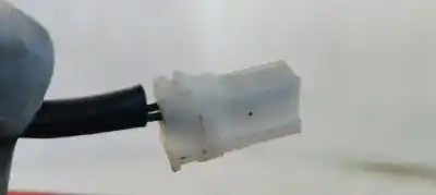 Автозапчасти б/у центральный стоп-сигнал за kia carens ( ) 1.7crdi 116 fap ссылки oem iam 92700a4000  