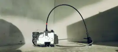 Second-hand car spare part front right door lock for nissan note (e11e) 1.5dci 90 fap oem iam references   