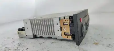 Second-hand car spare part audio system / radio cd for renault clio iii 1.5dci 85 oem iam references 8200607915b  