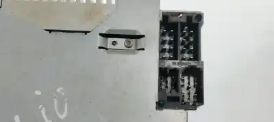 Second-hand car spare part audio system / radio cd for renault clio iii 1.5dci 85 oem iam references 8200607915b  