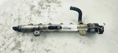 Recambio de automóvil de segunda mano de rampa inyectora para opel zafira b edition ´´111 jahre´´ referencias oem iam 0445214056