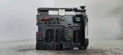 Pièce détachée automobile d'occasion BOÎTES À FUSIBLES pour PEUGEOT 307 (S1)  Références OEM IAM 9646405280  