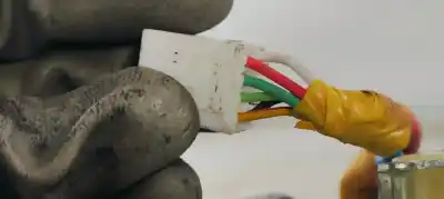 Second-hand car spare part ignition switch for kia rio (yb) 1.2i 85 oem iam references   