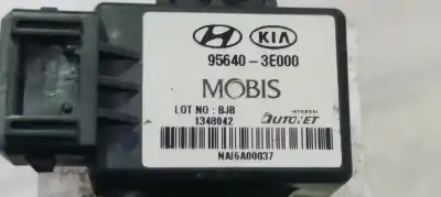 Peça sobressalente para automóvel em segunda mão sensor por kia sorento 2.5 crdi ex referências oem iam 956403e000  
