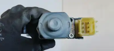Pezzo di ricambio per auto di seconda mano motore alzacristalli anteriore destro per ford fiesta (ccn) 1.0i turbo 100 riferimenti oem iam 8a6114553b  