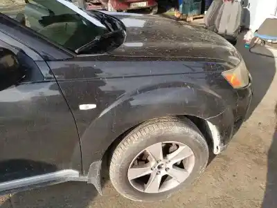Peça sobressalente para automóvel em segunda mão Guarda-lamas Dianteiro Direito por MITSUBISHI OUTLANDER (CW0) 2.4I 170 4X4 Referências OEM IAM   