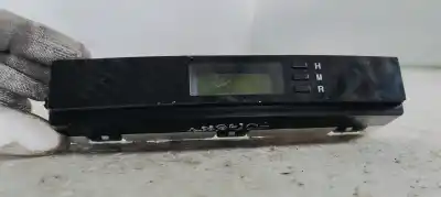 Second-hand car spare part multifunction display for kia sorento 2.5 crdi ex oem iam references 945003e500  