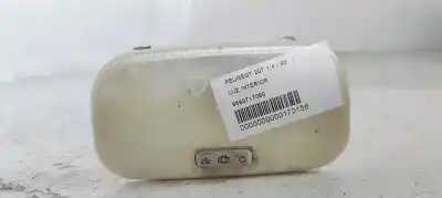 Peça sobressalente para automóvel em segunda mão luz interior por peugeot 207 207 5p sport 1.4 referências oem iam 9680717080