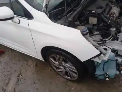 Peça sobressalente para automóvel em segunda mão guarda-lamas dianteiro direito por citroen c4 lim. 1.6 hdi 115 fap referências oem iam 