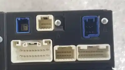 Second-hand car spare part audio system / radio cd for lexus is200 (ds2/is2) 2.2 d-cat oem iam references 8612053420  