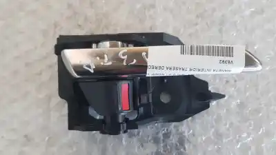 Автозапчасти б/у внутренняя задняя правая ручка за MAZDA 3 BERLINA (BP) 2.0 I KOMP 180 FAP ссылки OEM IAM V8392  