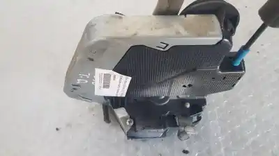 Автозапчастина б/у замок заднього правого дверя для lexus is200 (ds2/is2) 2.2 d-cat посилання на oem iam a046693  