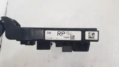 Second-hand car spare part fuse box unit for opel astra j lim. 1.3 16v cdti oem iam references 13343950  