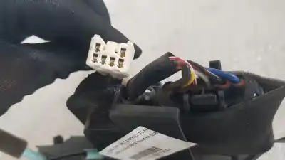 Автозапчастина б/у замок заднього правого дверя для mazda cx-7 (er) 2.2 turbodiesel cat посилання на oem iam   