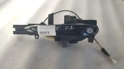 Peça sobressalente para automóvel em segunda mão puxador exterior dianteiro esquerdo por bmw serie 1 berlina (e81/e87) 2.0d 165 [120] referências oem iam 