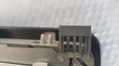 Peça sobressalente para automóvel em segunda mão luz interior por lancia ypsilon (402) 1.2 cat referências oem iam 735244963  