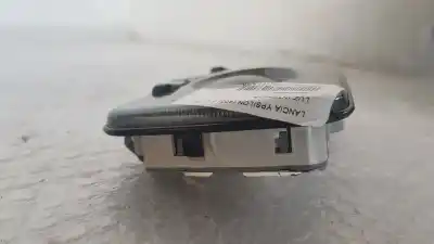 Peça sobressalente para automóvel em segunda mão luz interior por lancia ypsilon (402) 1.2 cat referências oem iam 735244963  