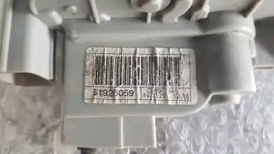 Peça sobressalente para automóvel em segunda mão fechadura da porta traseira esquerda por lancia ypsilon (402) 1.2 cat referências oem iam 51926059  