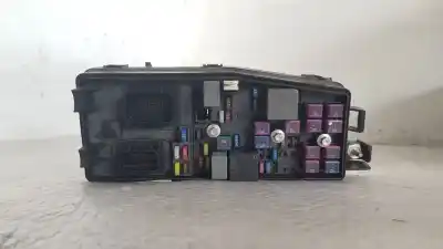 Peça sobressalente para automóvel em segunda mão caixa de fusíveis e relés por kia carnival 2.9 crdi cat referências oem iam 919504d050