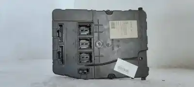 Peça sobressalente para automóvel em segunda mão caixa de fusíveis e relés por renault scenic ii emotion referências oem iam 8200309690