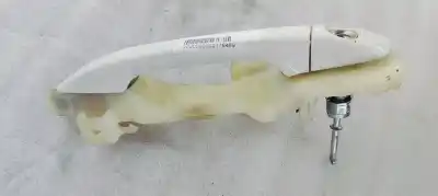 Second-hand car spare part exterior left front door handle for kia stonic (ybcuv) 1.2 cat oem iam references   