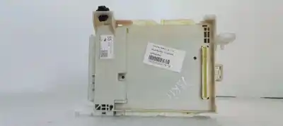 Second-hand car spare part fuse box unit for toyota yaris 1.5 16v cat oem iam references 8273052k40