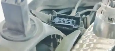 Pezzo di ricambio per auto di seconda mano luce di coda interna destra per opel astra j lim. 1.7 16v cdti riferimenti oem iam   
